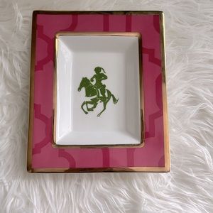 C. Wonder Trinket Tray